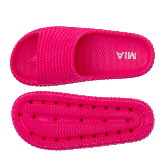 MIA Luvly Slide Sandals - Picture 1 of 6